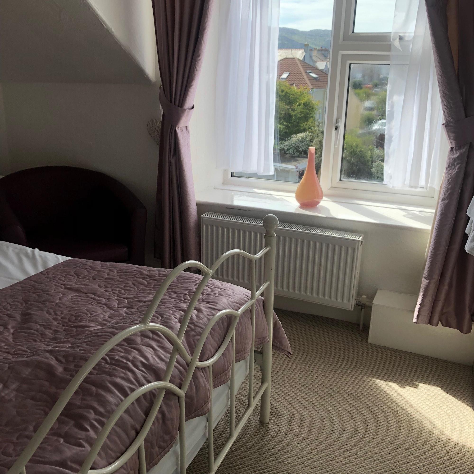 Witchingham B&B Holyhead Kültér fotó