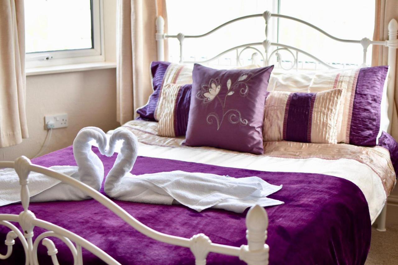 Witchingham B&B Holyhead Kültér fotó